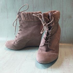 Charlotte Russe Tan Suede Wedge Ankle Boots Booties Women's Size 5.5?